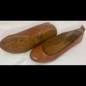 Tan Vintage 7 Eighty Flats